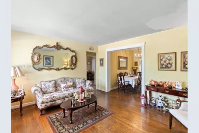1828 SW 18th St, Miami, FL 33145 - Photo 2