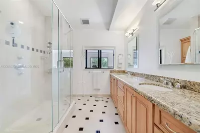 596 Fernwood Rd #B, Key Biscayne, FL 33149 - Photo 18