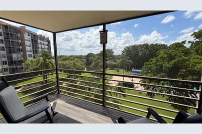1200 Saint Charles Pl #411, Pembroke Pines, FL 33026 - Photo 8
