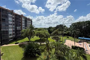 1200 St Charles Pl, Pembroke Pines, FL 33026 - Photo 10