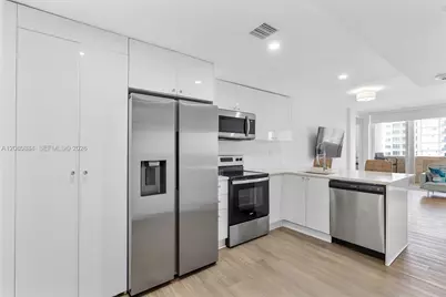 10275 Collins Ave #1502, Bal Harbour, FL 33154 - Photo 6