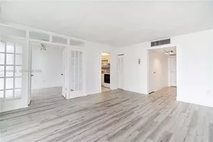 3625 N Country Club Dr, Aventura, FL 33180 - Photo 12