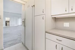 3625 N Country Club Dr, Aventura, FL 33180 - Photo 6