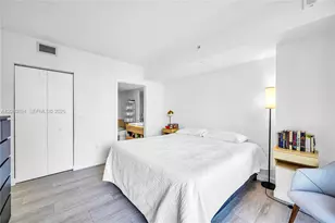 45 SW 9th St, Miami, FL 33130 - Photo 16