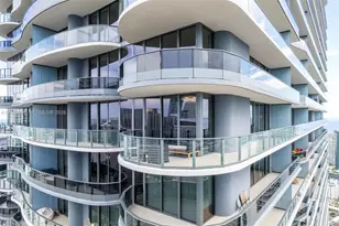 1000 Brickell Plaza, Miami, FL 33131 - Photo 2