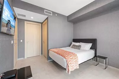 1000 Brickell Plz #PH5307, Miami, FL 33131 - Photo 36