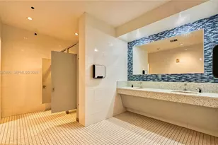 5701 Collins Ave, Miami Beach, FL 33140 - Photo 40