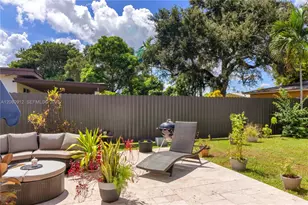6353 SW 29th St, Miami, FL 33155 - Photo 14