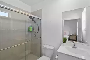 957 NE 211th St, Miami, FL 33179 - Photo 20