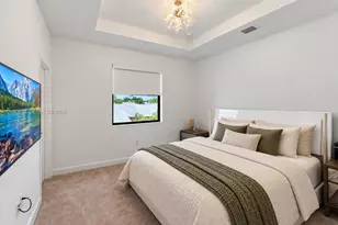 957 NE 211th St, Miami, FL 33179 - Photo 16