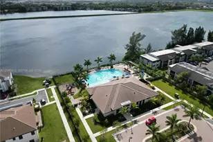 957 NE 211th St, Miami, FL 33179 - Photo 26