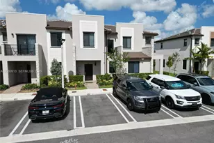 957 NE 211th St, Miami, FL 33179 - Photo 1