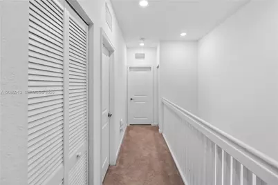 957 NE 211th St, Miami, FL 33179 - Photo 10