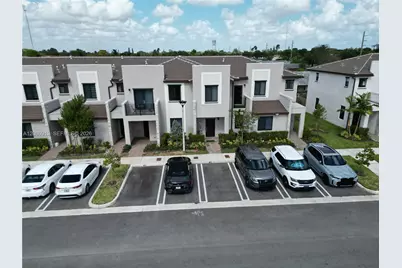 957 NE 211th St, Miami, FL 33179 - Photo 28