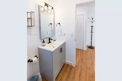 329 SE 2nd St #1-2, Hallandale Beach, FL 33009 - Photo 10