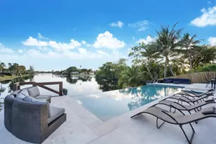 2286 NE 215th St, Miami, FL 33180 - Photo 1