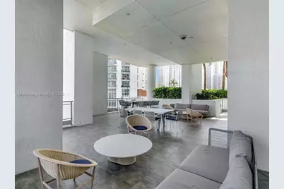 90 SW 3rd St #2210, Miami, FL 33130 - Photo 18