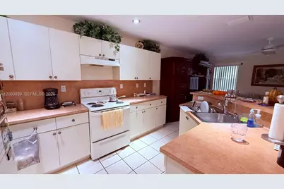 4729 SW 163rd Pl, Miami, FL 33185 - Photo 8