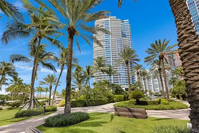 100 S Pointe Dr #1709, Miami Beach, FL 33139 - Photo 46