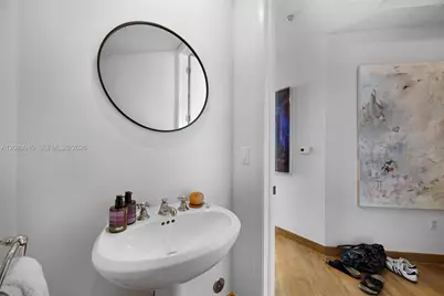 100 S Pointe Dr #1709, Miami Beach, FL 33139 - Photo 30