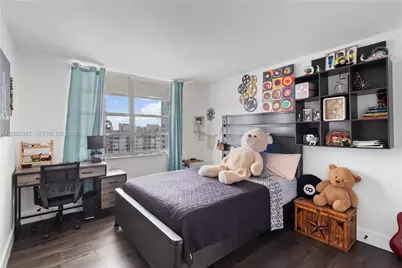 2780 NE 183rd St #2114, Aventura, FL 33160 - Photo 14