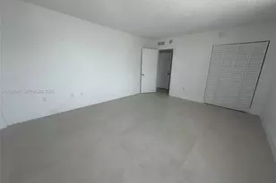 245 18th St, Miami Beach, FL 33139 - Photo 20