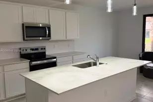 1527 Fells Cove Ln, Cape Coral, FL 33909 - Photo 2