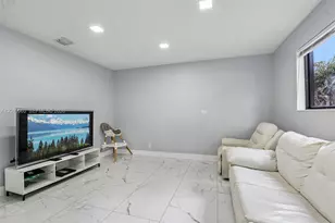 1421 N 68th Terrace, Hollywood, FL 33024 - Photo 8