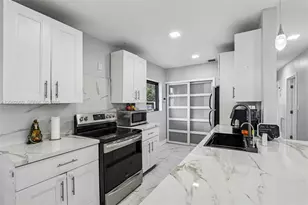 1421 N 68th Terrace, Hollywood, FL 33024 - Photo 10