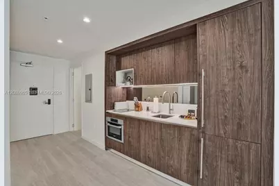 1611 SW 2nd Ave #402, Miami, FL 33129 - Photo 8