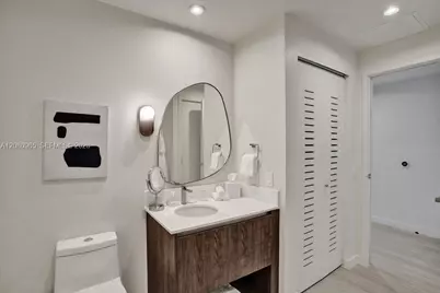 1611 SW 2nd Ave #402, Miami, FL 33129 - Photo 32