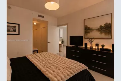 900 Biscayne Blvd #2112, Miami, FL 33132 - Photo 12