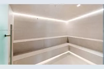 900 Biscayne Blvd #2112, Miami, FL 33132 - Photo 48
