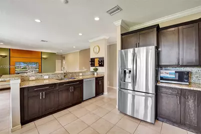 3892 Falcon Ridge Cir, Weston, FL 33331 - Photo 8