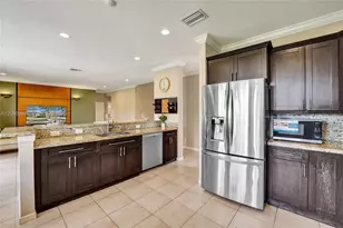 3892 Falcon Ridge Cir, Weston, FL 33331 - Photo 8