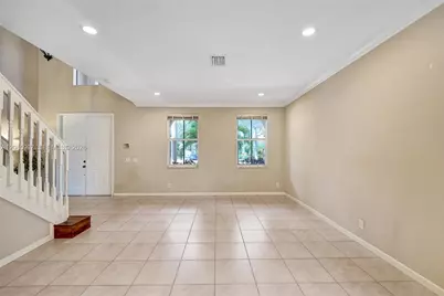 3892 Falcon Ridge Cir, Weston, FL 33331 - Photo 6
