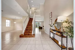 3892 Falcon Ridge Cir, Weston, FL 33331 - Photo 4