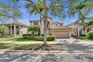 3892 Falcon Ridge Cir, Weston, FL 33331 - Photo 2