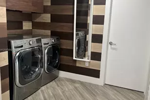7501 SW 108th Ave, Miami, FL 33173 - Photo 2