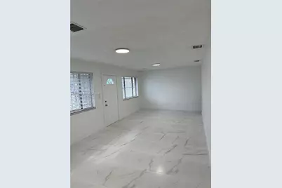 324 E 34th #1, Hialeah, FL 33013 - Photo 2