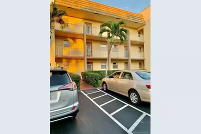 8220 Sunrise Lakes Blvd #307, Sunrise, FL 33322 - Photo 8