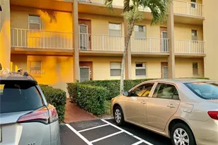 8220 Sunrise Lakes Blvd, Sunrise, FL 33322 - Photo 8