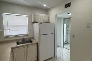 8220 Sunrise Lakes Blvd, Sunrise, FL 33322 - Photo 4