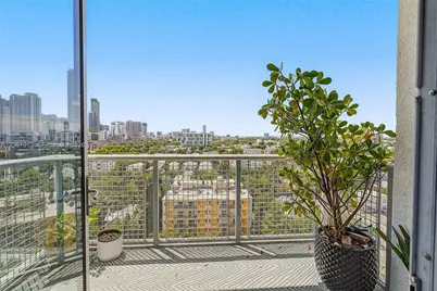 10 SW South River Dr #1106, Miami, FL 33130 - Photo 16