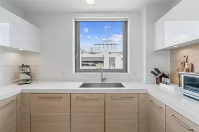 17111 Biscayne Blvd #402, North Miami Beach, FL 33160 - Photo 20