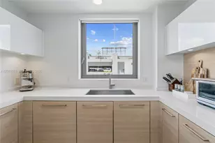 17111 Biscayne Blvd, North Miami Beach, FL 33160 - Photo 20