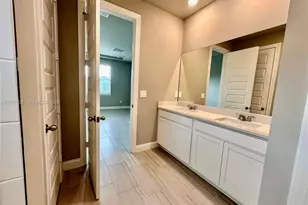 9035 Dahlia Cir, Port Saint Lucie, FL 34986 - Photo 22