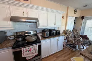 19800 SW 180th Ave, Miami, FL 33187 - Photo 6
