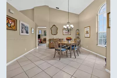 3098 Lakewood Cir, Weston, FL 33332 - Photo 8