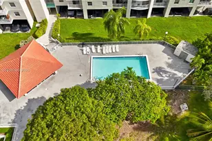 8260 SW 210th St, Cutler Bay, FL 33189 - Photo 6